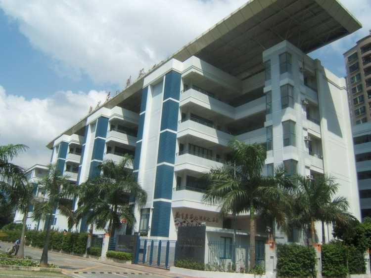 深圳城市綠洲學(xué)校