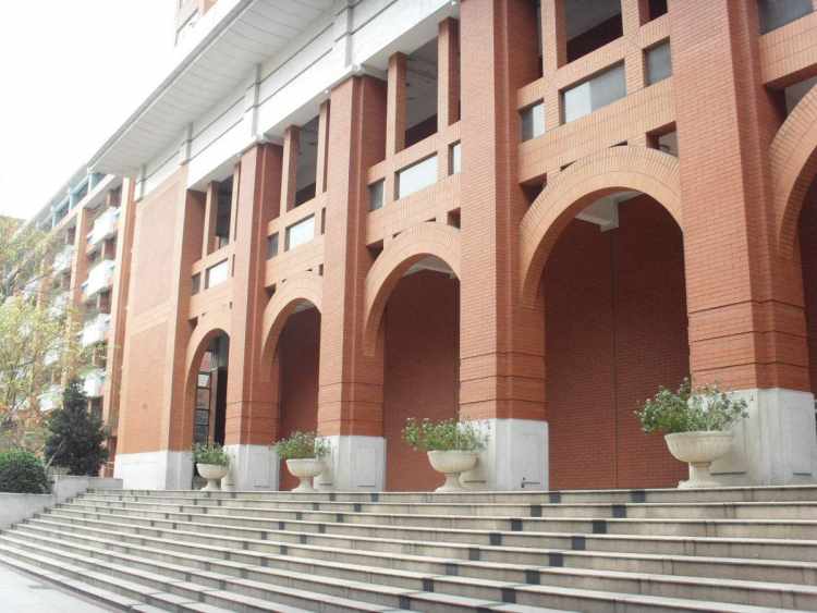 廣州市第三中學(xué)