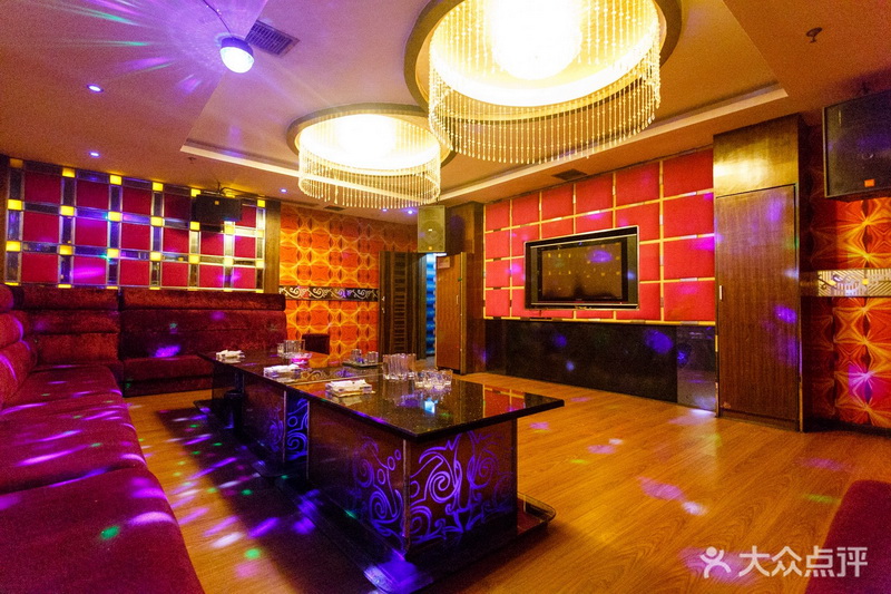 南京星光燦爛娛樂會(huì)所