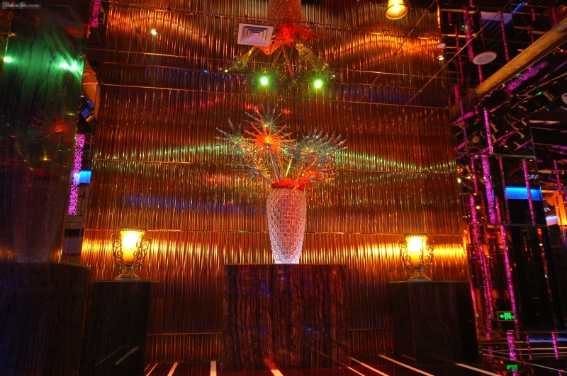 鄭州中原夜總會預(yù)定電話-鄭州中原高端夜總會訂房電話