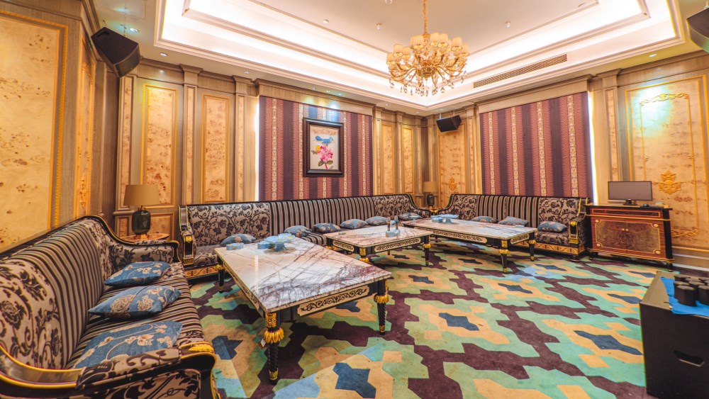 阜陽中高端夜總會KTV預(yù)訂檔次包廂價格一覽!