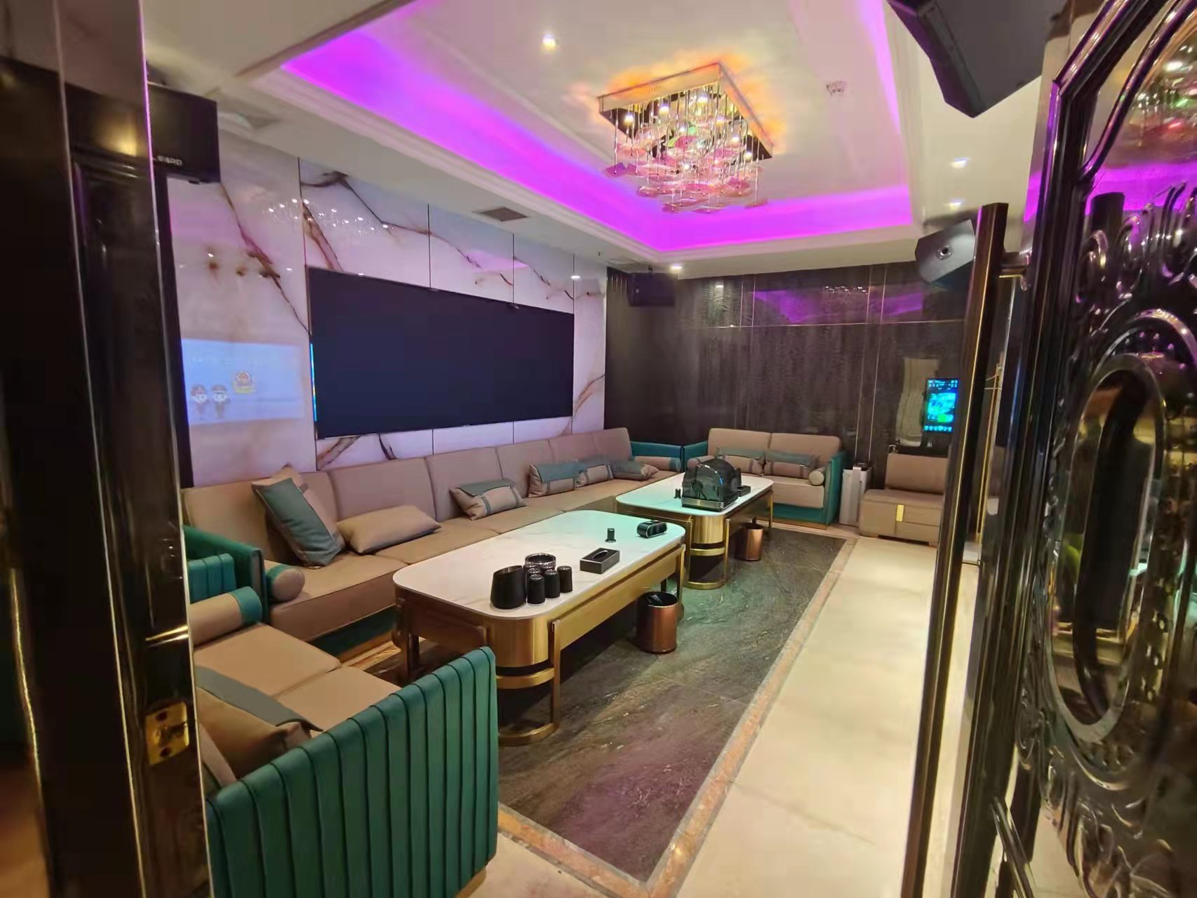 濟南商務KTV哪家好？我慢慢的來告訴你