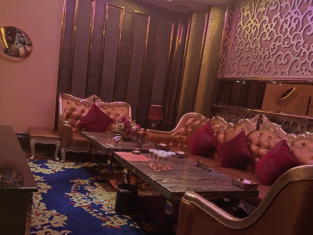 成都高端商務(wù)KTV有哪些？聽我悄悄的跟你說