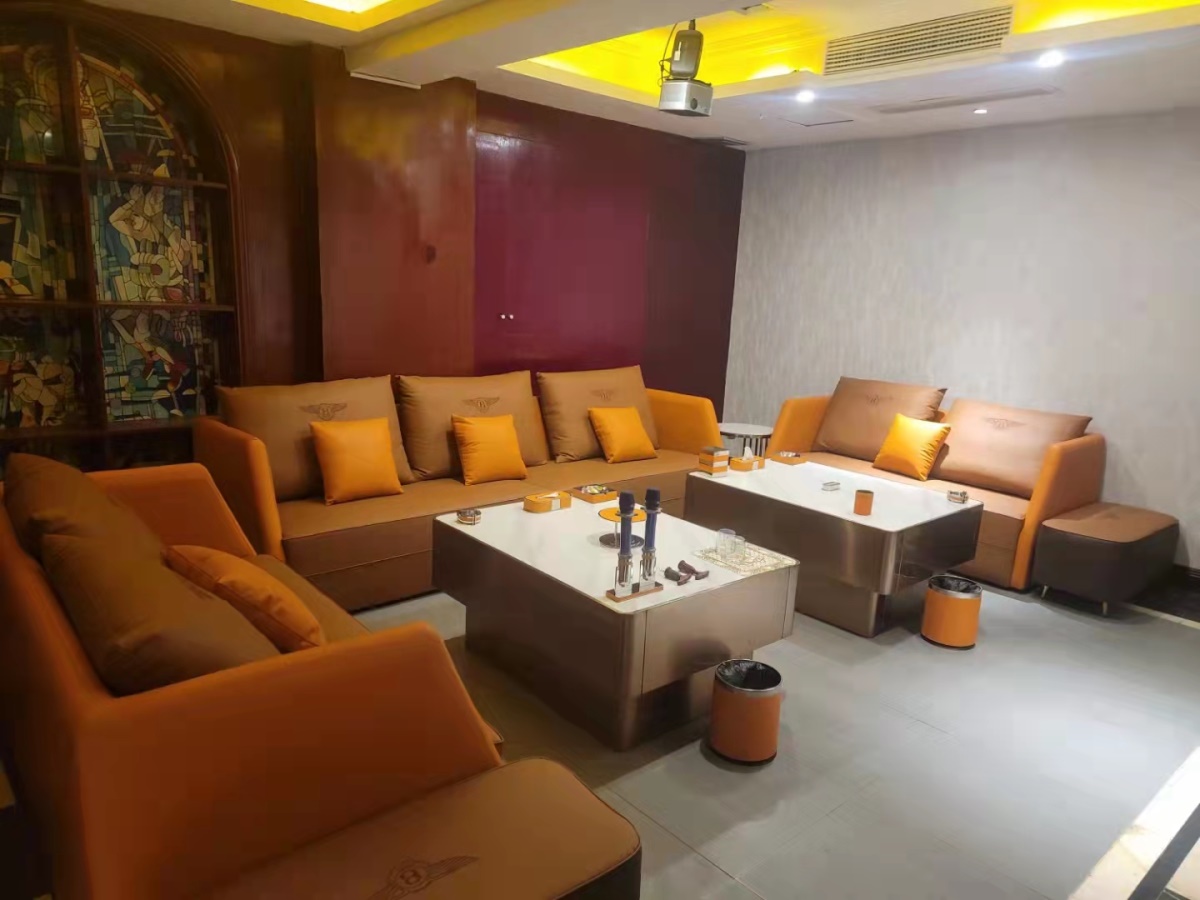 沈陽十大高端夜總會排名，我們?nèi)タ纯磯粝氲氖澜? /></a>
									</div>
									
                                    <div   id=