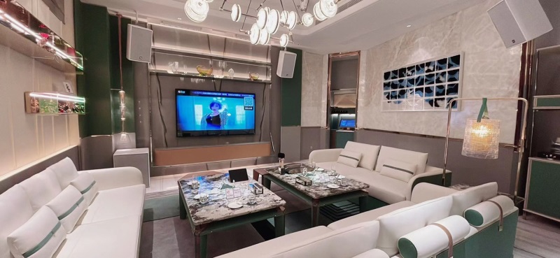 大連萬紫千紅夜總會KTV